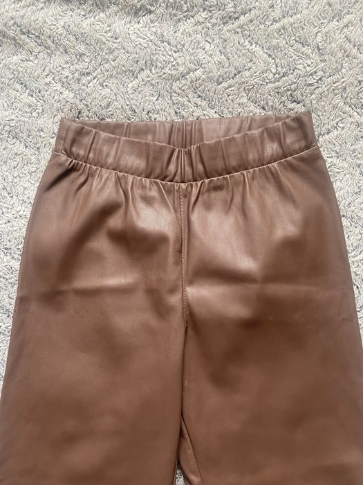 Шкіряні штани на дівчинку