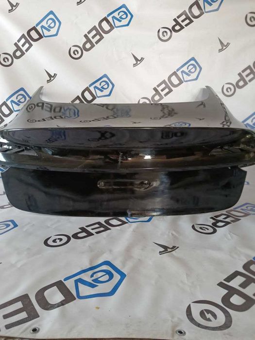 Кришка багажника (ляда) Tesla model 3 HighLand