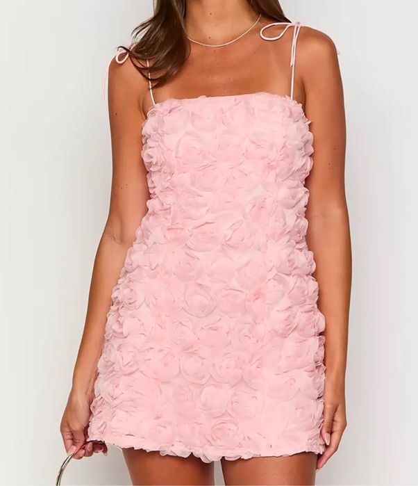 Плаття жіноче рожеве