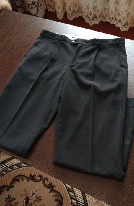 Чоловічий костюм