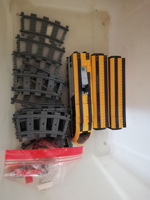 Various LEGO Sets64752261288194122