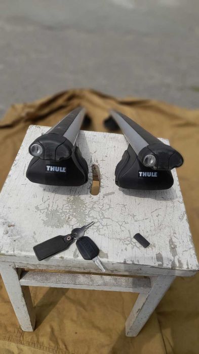 Thule Wingbar Evo (1.18 м) на рейлінги