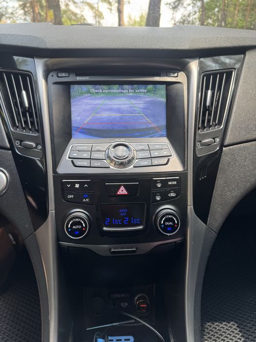 Hyundai Sonata 2014 • Газ/бензин • Максимальна комплектація