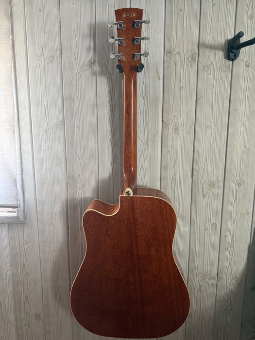 Guitarra Ibanez em execnte esstdo