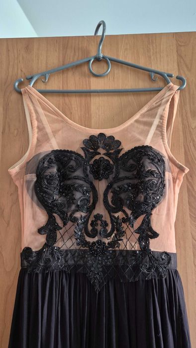 Sukienka wieczorowa / balowa w rozmiarze S-M