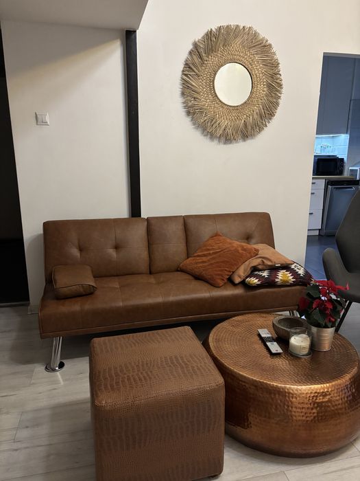 Skórzana karmelowa kanapa sofa rozkładana z ecoskóry