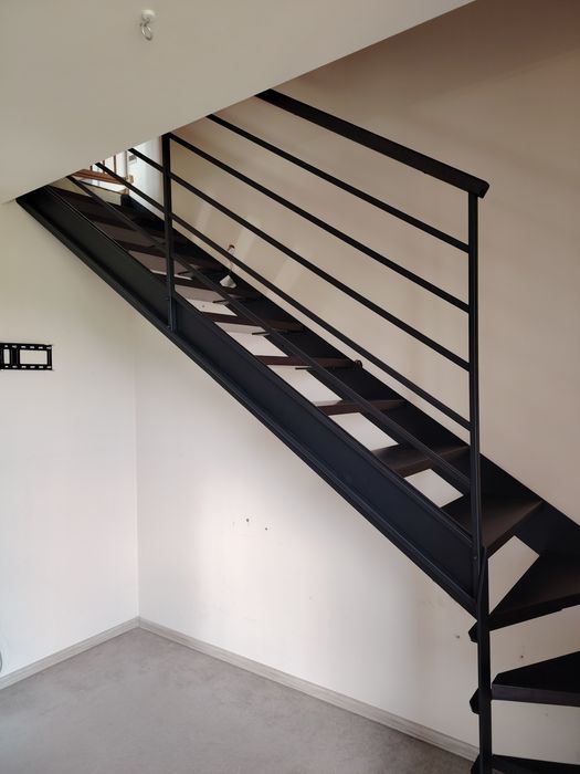 Schody stalowe schody dębowe metalowe