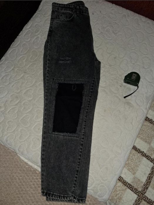 Рвані джинси розмір L