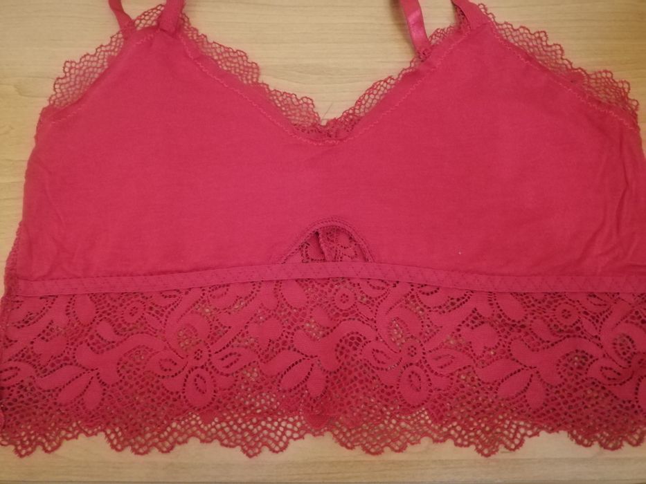 Топ жіночий красивий , розмір С , D