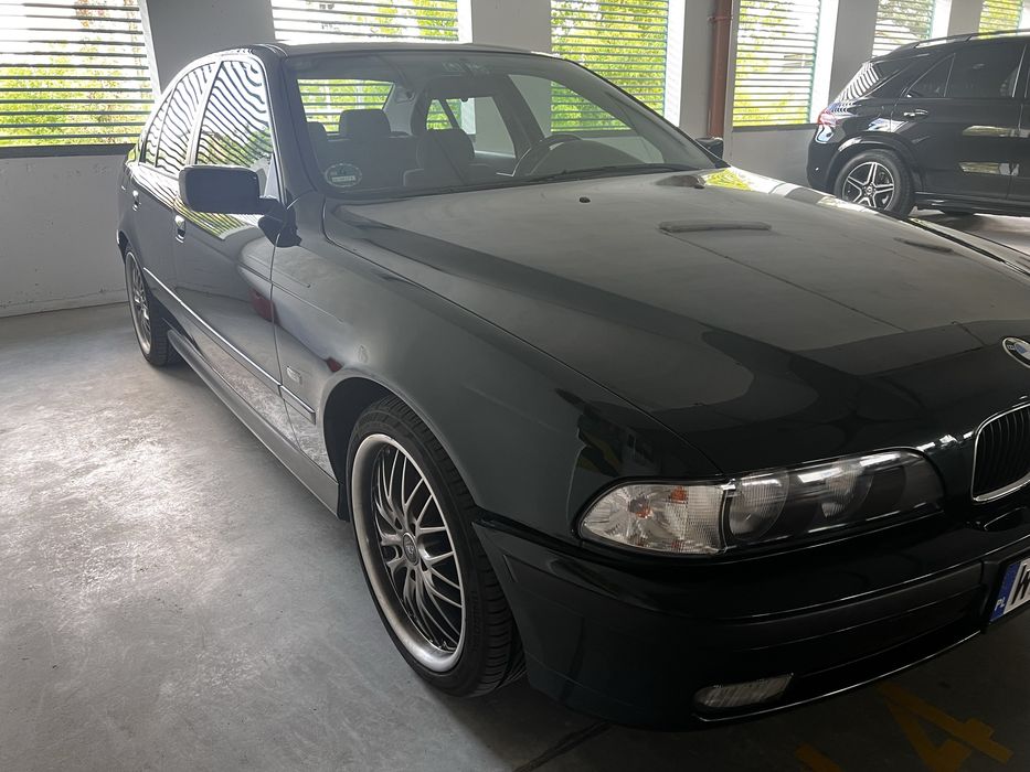 Bmw E39 520i.