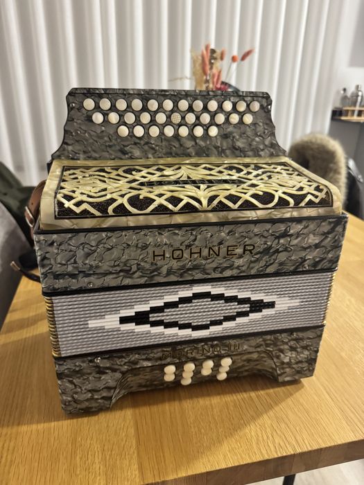 Hohner Morino III