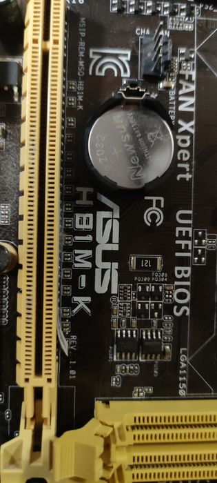 Asus H81M-K/G3220/GeForce 1gb/8gb озу