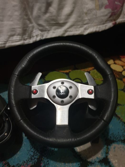 Руль Logitech g25