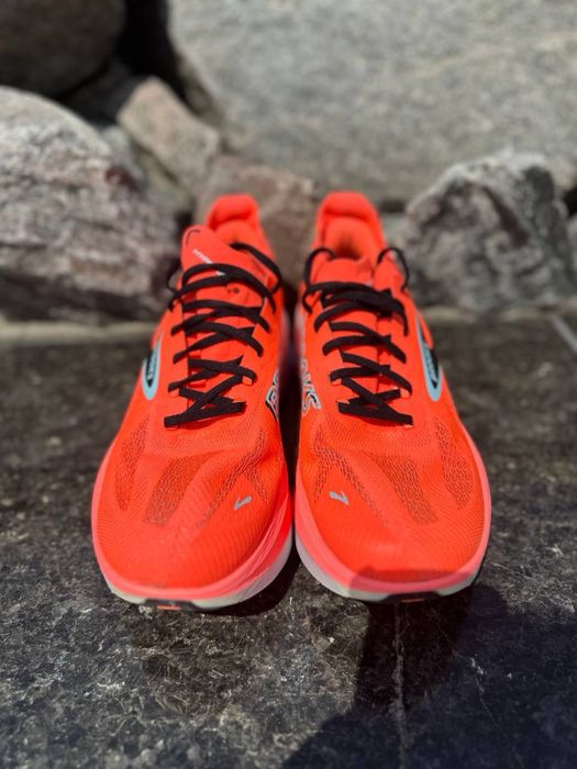 45р  Brooks Hyperion Max 3M