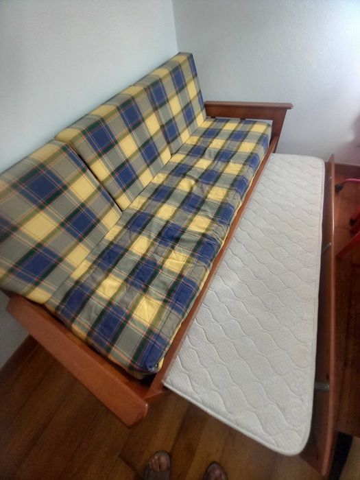 Sofá cama 3 lugares