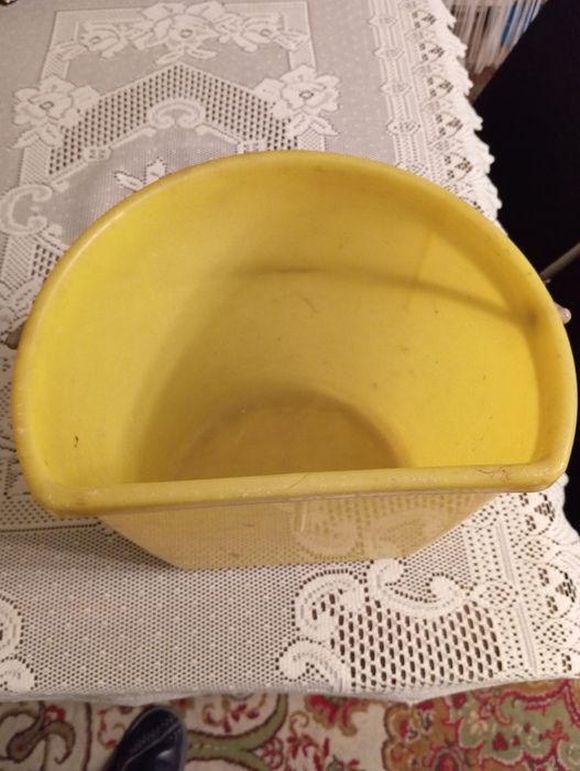 Wiadro gospodarcze plastik małe żółte