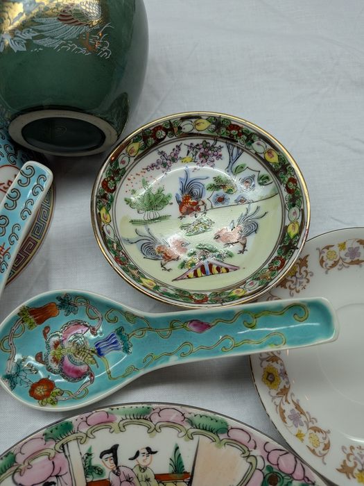Pratos e taças de Loiça chinesa