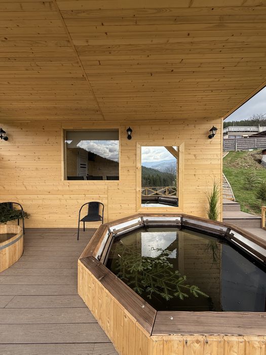 Чан з Краєвидом . Яремче