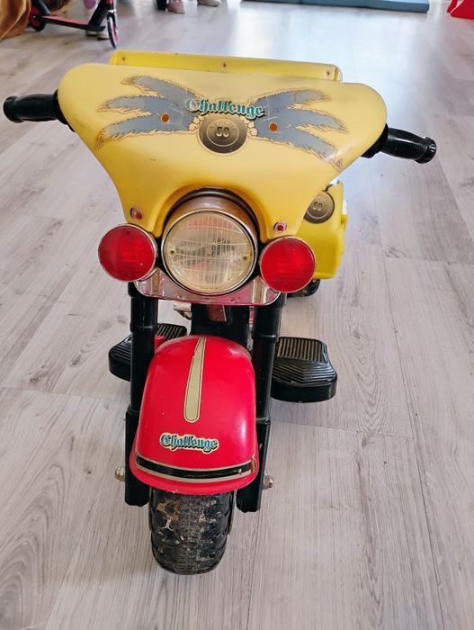 Sprzedam motorek dla dziecka 2 lub 3 letniego bez akumulatora