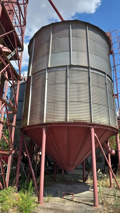 Silos zbożowy Petkusy 150 ton