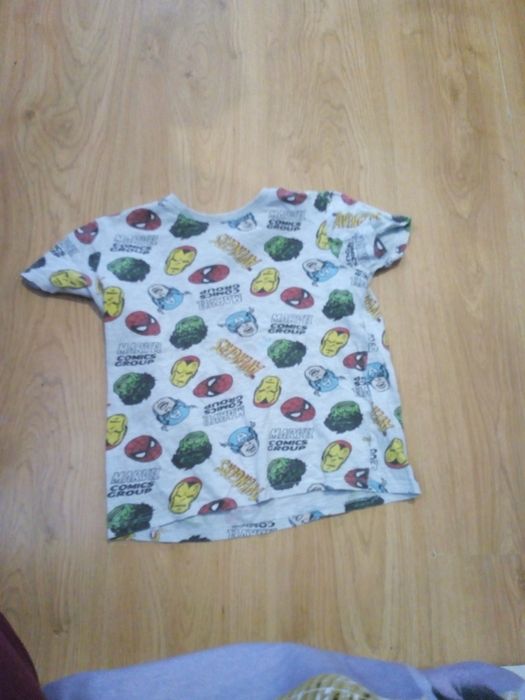 Koszulka dla chłopca na 140 cm.   E1