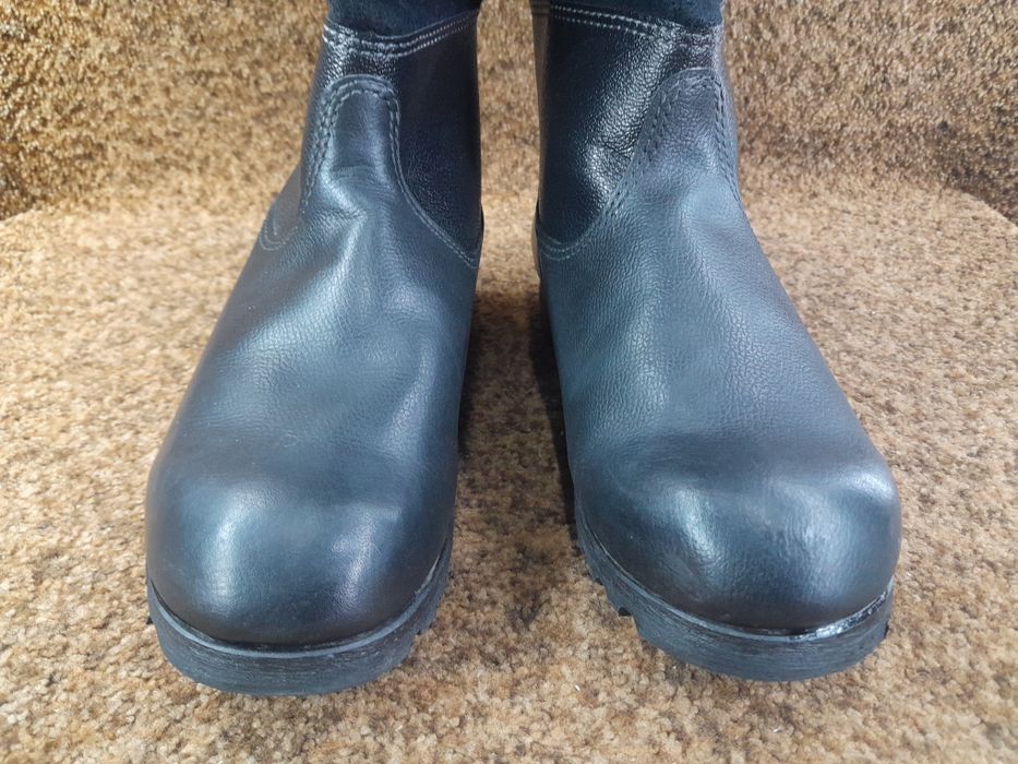 Чоботи високі,утеплені Svit 43 розмір.