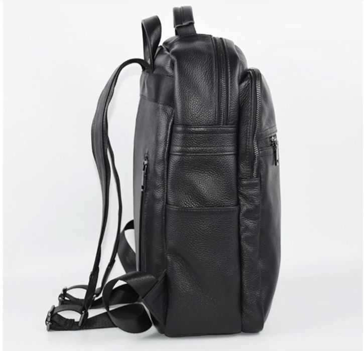 Чоловічий шкіряний рюкзак