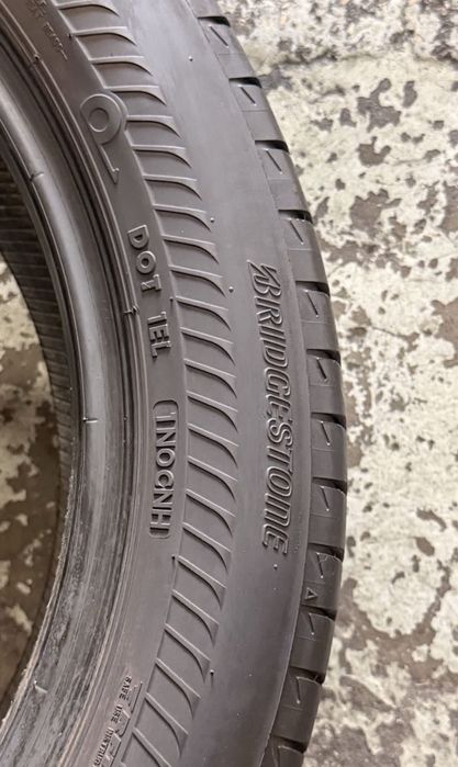 Pneus 225/50r18 Bridgestone Alenza 001 com 80% de piso