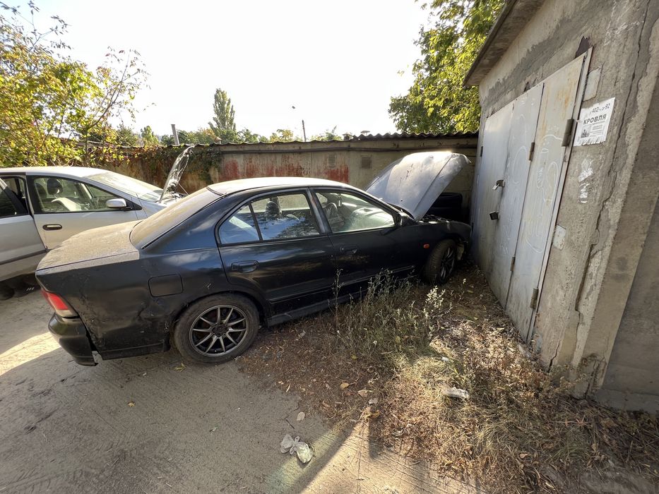 Разборка Мітсубісі галант Mitsubishi galant 2.4 бензин розборка галант