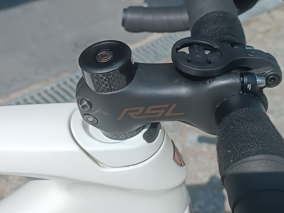 Bicicleta de gravel trek checkpoint SLR SRAM red