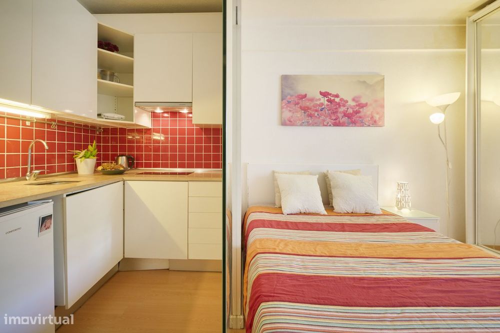Estudio(LOFT) zona nobre-QtªGrande, 5 mins carro Shoping Colombo metro