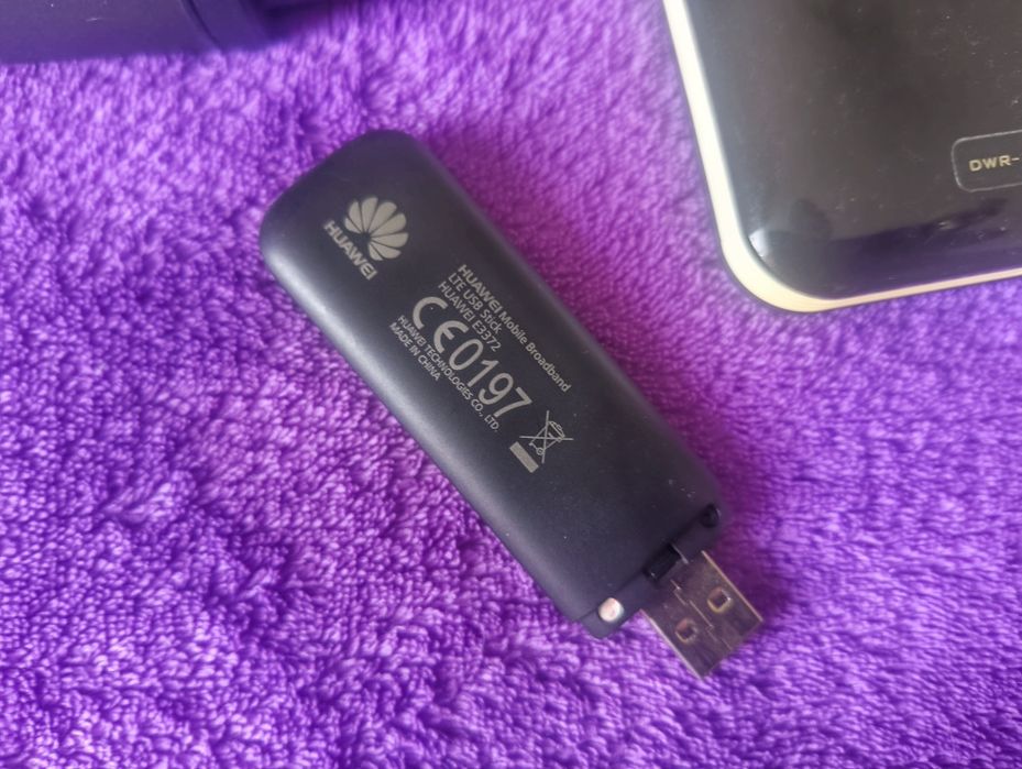 Zestaw Router D-Link DWR-116 + Modem 4G LTE Huawei E3372 (Bez Simlocka)
