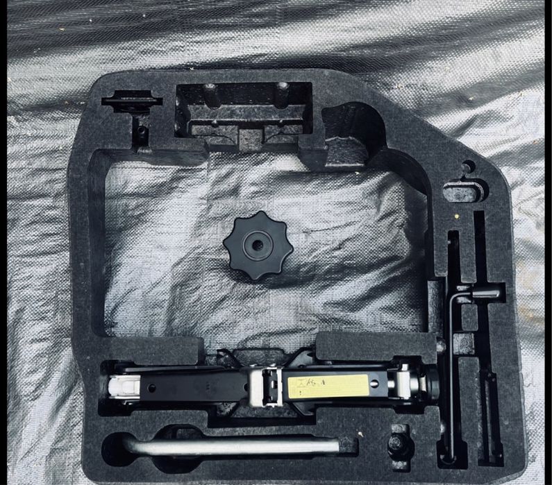 Audi A4 b8 стёкла, замки, проводка, захист, ручка двери