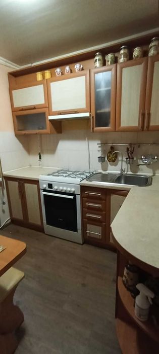 продам двухкомнатную квартиру,ул. Демократическая