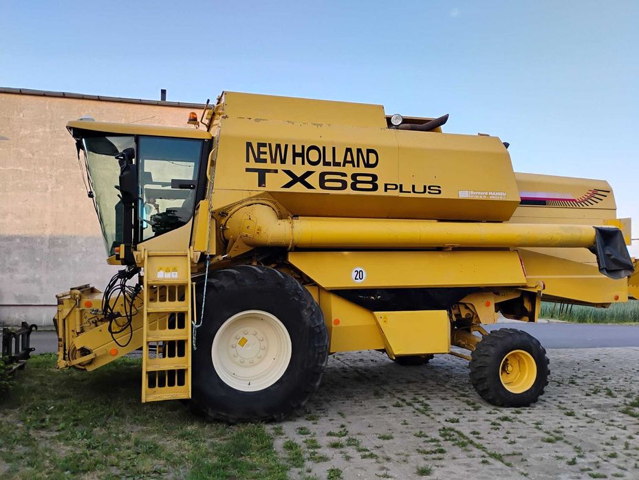 Kombajn New Holland TX68 plus
