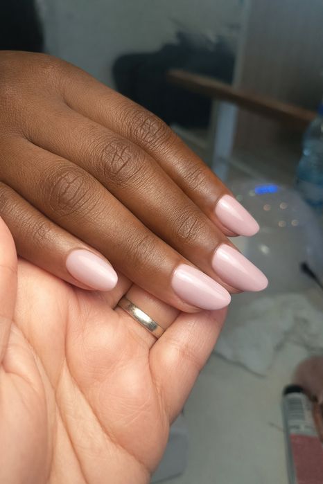 Unhas em gel (Manicure e pedicure)