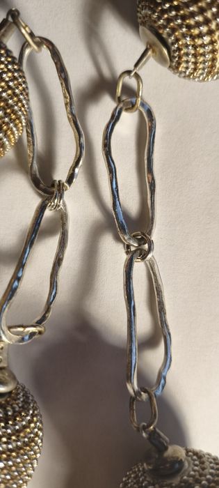 Duży naszyjnik vintage 100 cm – metalowe kule 3 cm – statement retro