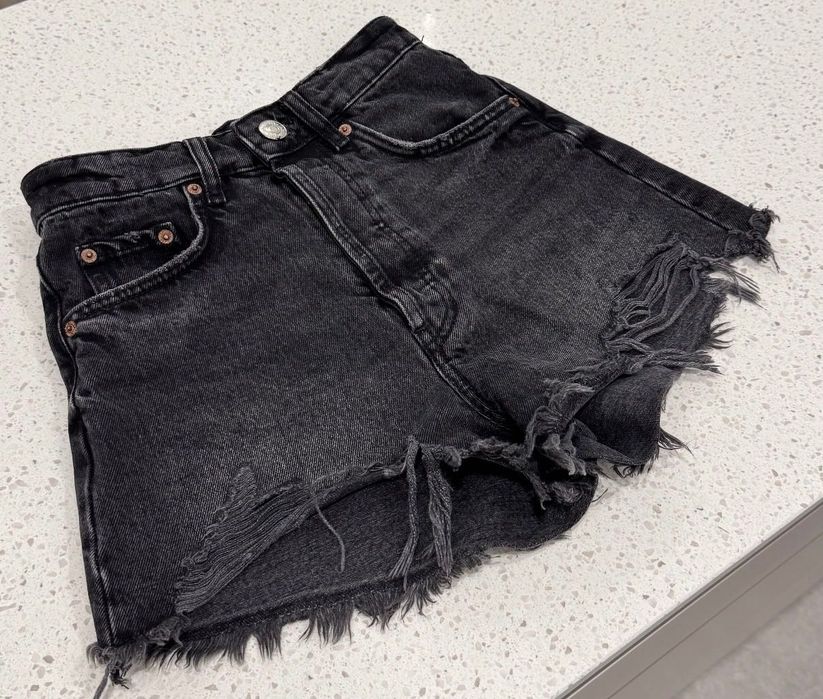 Женские шорты Zara