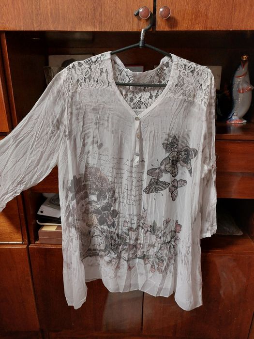 Блузки білі різні 52 -54р