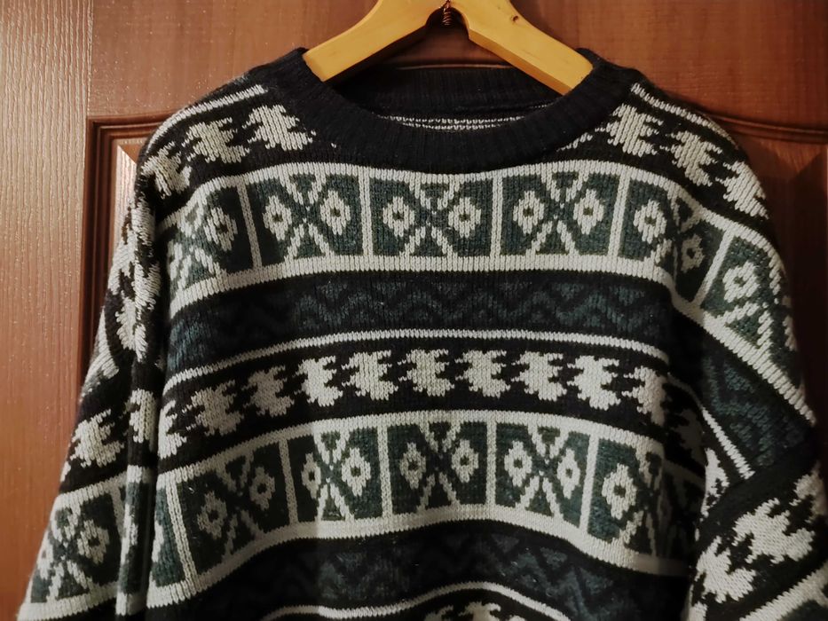 Свитер р.50-52 мужской