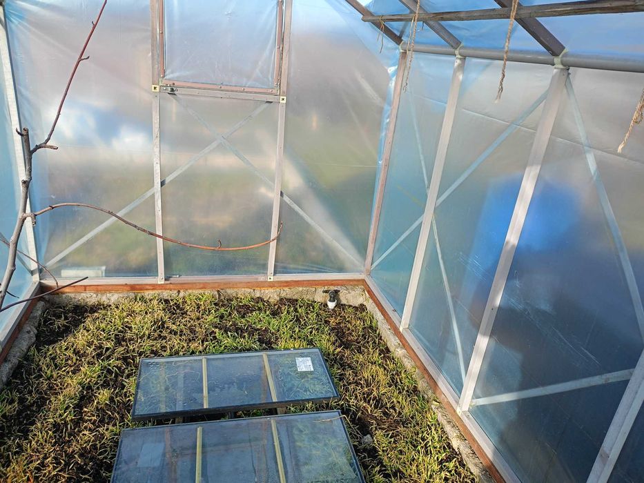 Sprzedam tunel foliowy.