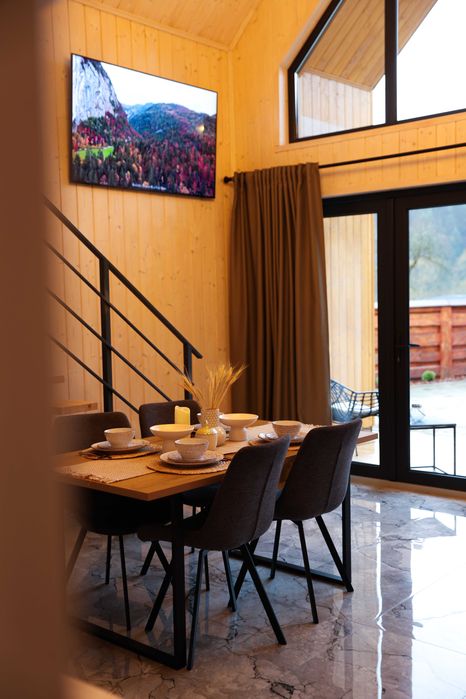 Сучасний котедж в мальовничому місці біля Східниці  Гори Карпати