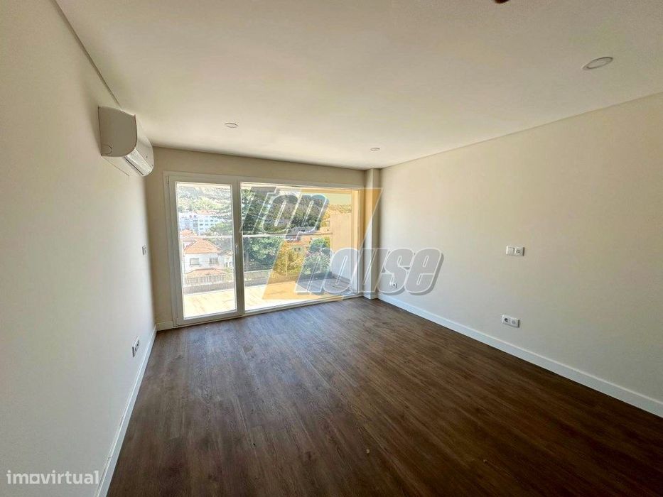 Apartamento T2 Novo Para Arrendar | Costa Da Caparica
