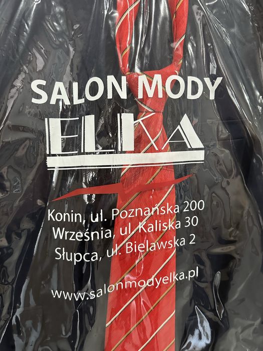 Granatowy garnitur komplet krawat Boss Gratis