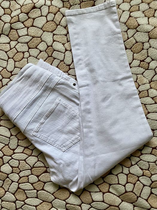 Білі джинсові штани, нові, євро44/укр52