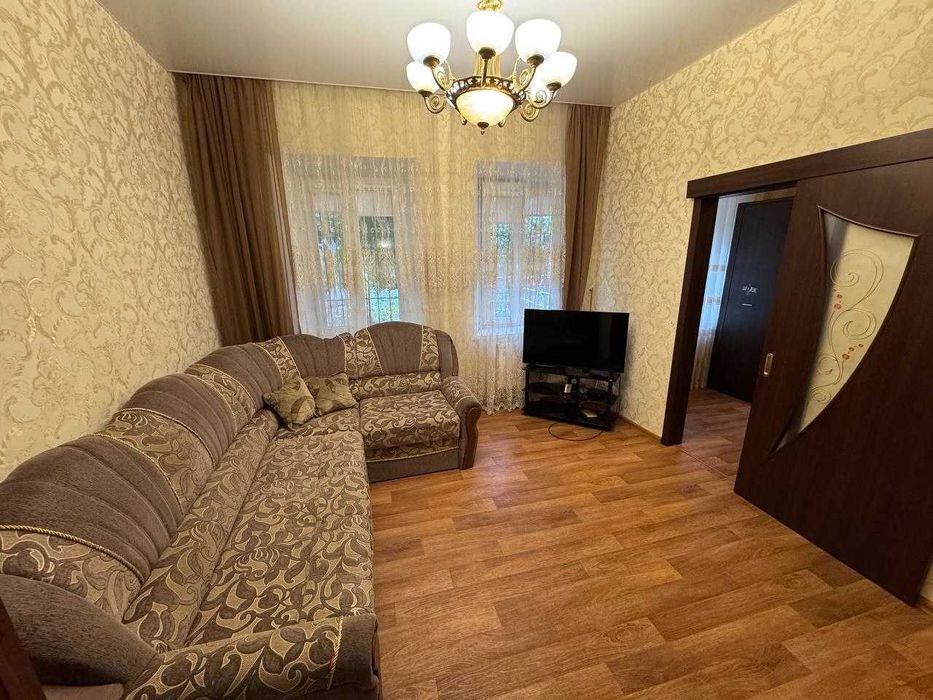 Продаж частини будинку / домоволодіння вул. Кавалерійська робоча поля кірова парк Глоби