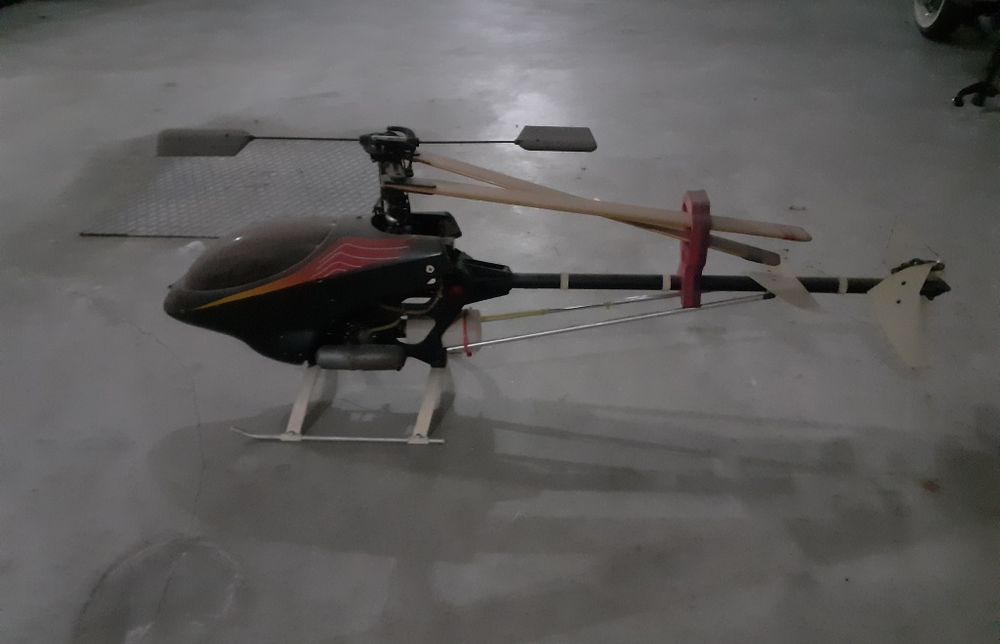 Helicóptero RC Raptor 30