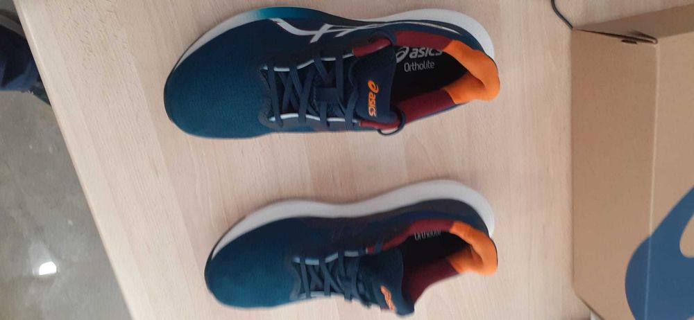 Sapatilhas de Corrida - Asics Gel Pulse 14