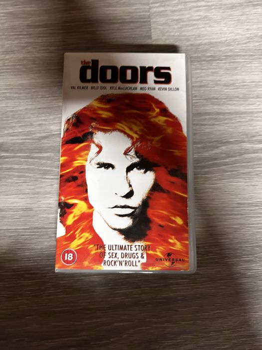 The doors VHS estimado