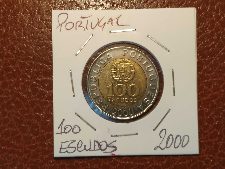 A864 moeda de 100 escudos de 2000 - Portugal (bimetálica)